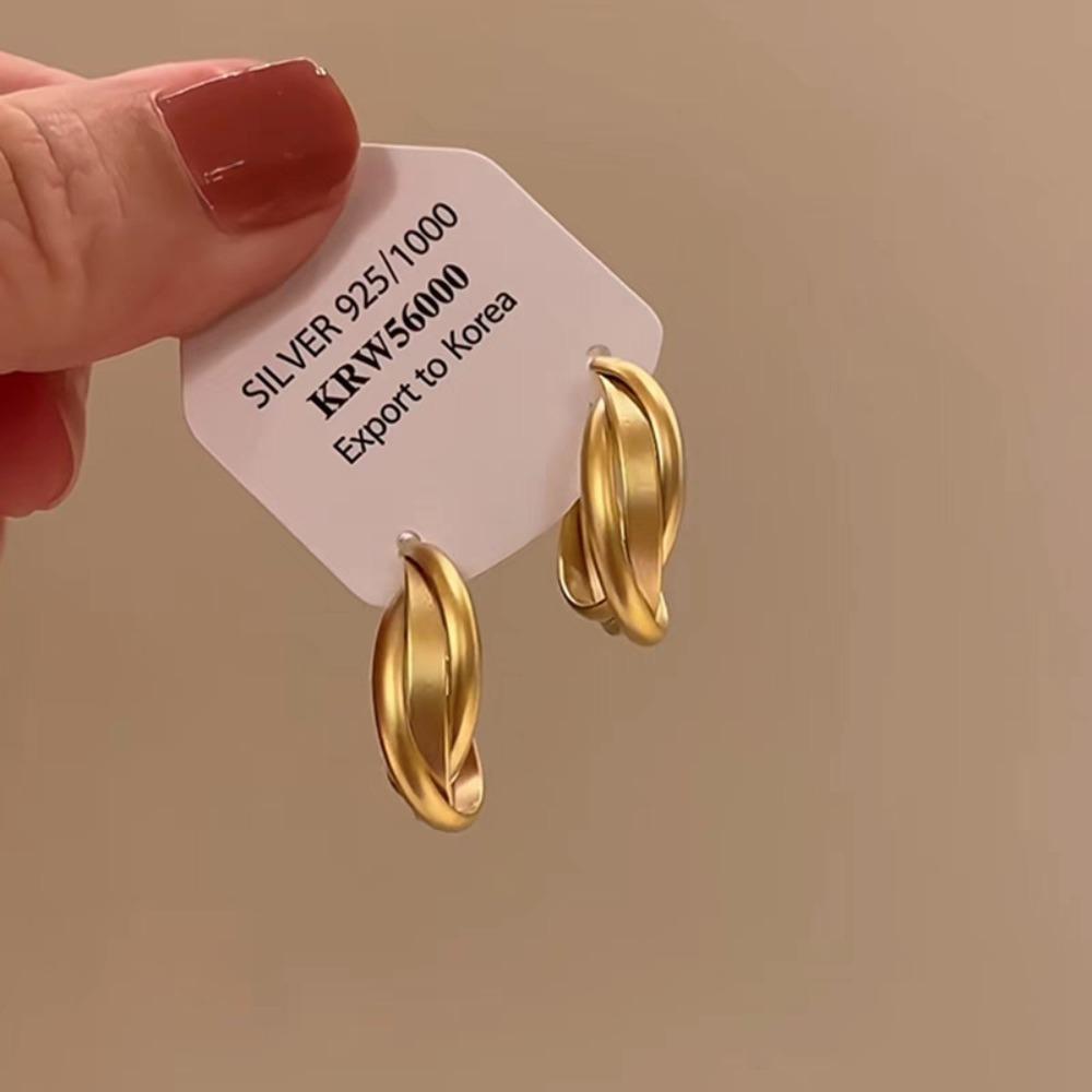 Golden Circle Earrings for Women 2025 New Ear Buckles, Light Luxury, High-end Sensory Ring Earrings, No Need To Pick Earrings When Sleeping