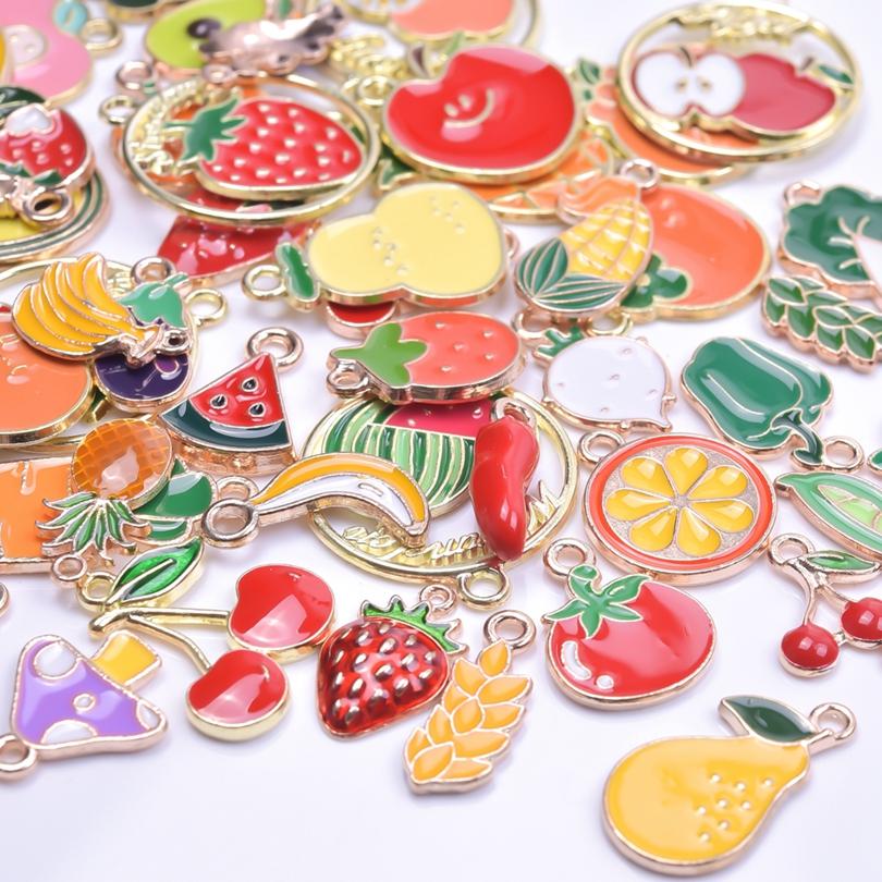 30 stuks/partij Willekeurig Gemengde Emaille Bedels Voor Sieraden Maken Benodigdheden Zon Maan Ster Fruit Dier Bedel Hanger Materialen DIY Oorbellen