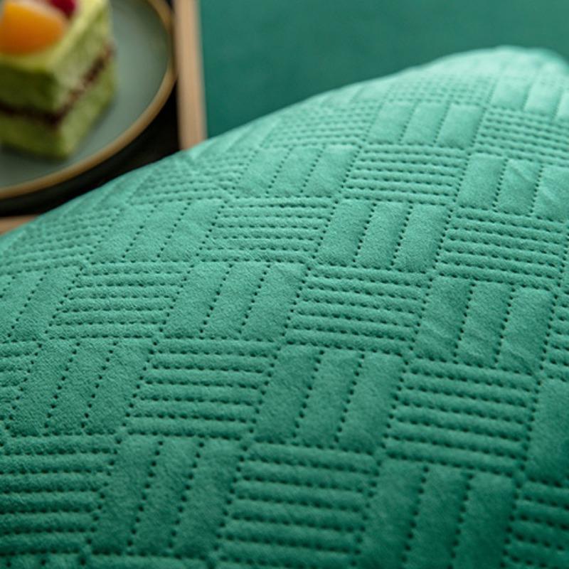 Solid Green Red Sofa Cushion Velvet Pillow Tender Comfortable Living Room Car Decoration 45x45cm Home Simple Daily All-Purpose