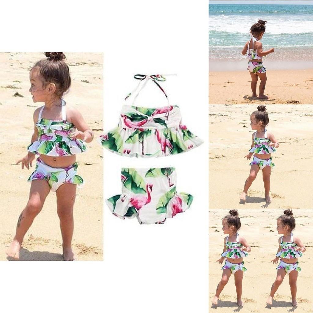 Charmantes 2-teiliges Mädchen-Bikini-Set mit Rüschen und Blumenmuster, mit entzückendem Flamingo-Design