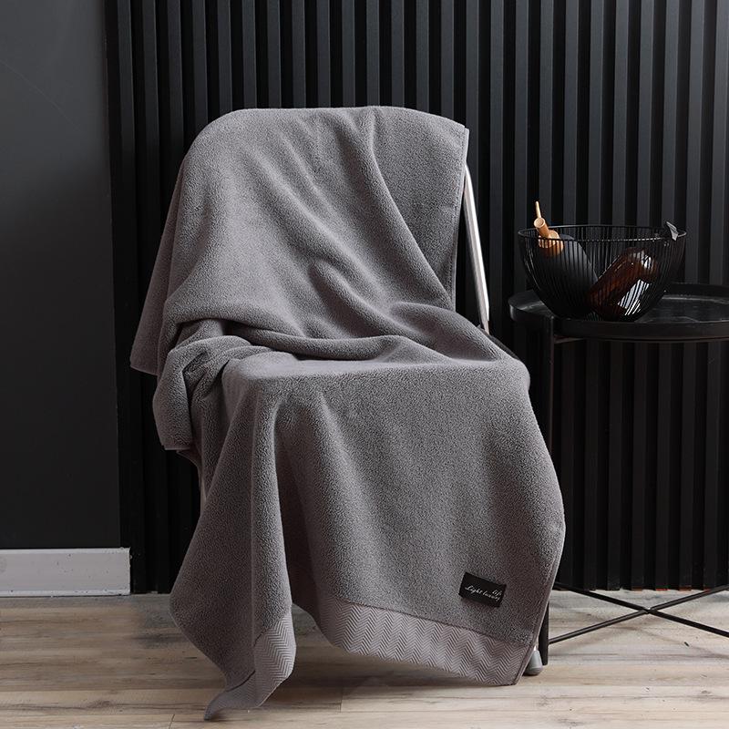 

Luxury Oversized Pure Cotton Bath Towel - Grade A Quality (80x160 cm) 80x160 cm