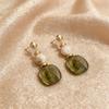 Fall/Winter New Style High-Class and Elegant Acrylic Pendant Earrings, Fashionable and Versatile Luxury Earrings