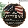 2D Flat, 1pc Round Aluminum Hanging Sign - "Veteran Definition" Patriotic Metal Wall Art, Vintage American Flag & Salute Silhouette Design, Perfect