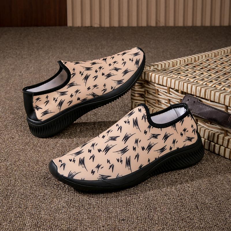 Fashion Outdoor Men Sneakers Walking Shoes Mesh Low Top Casual Shoes Lightweight Breathable Running Shoes Slip on EVA Sole EU 39-47