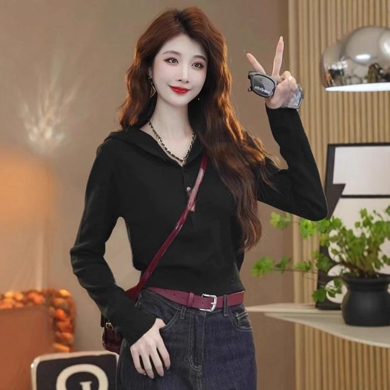 Design sense niche simple hooded sweater women's autumn new versatile fashion knitted top