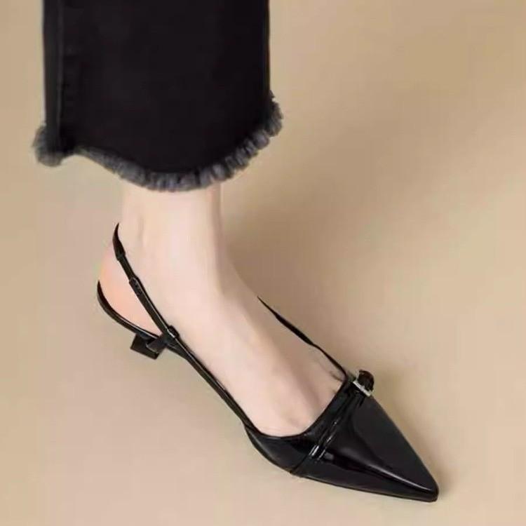 2025 summer Korean version pointed fashion shoes Internet celebrities with skirts versatile burgundy one word buckle belt women's shoes