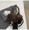 Hand carry baseball bag women's retro versatile shoulder bag autumn and winter niche high-end casual women's bag