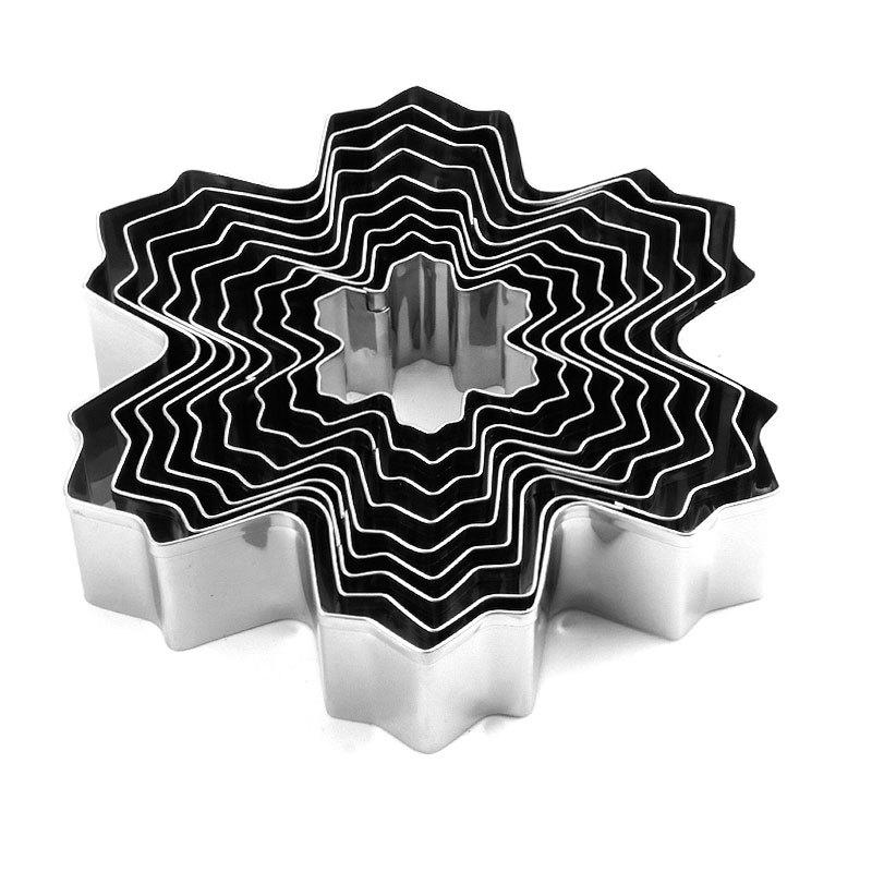 9-Piece 430 Stainless Steel Snowflake Cookie Cutter Set for Christmas Cookies, Biscuits, and Fondant Cakes