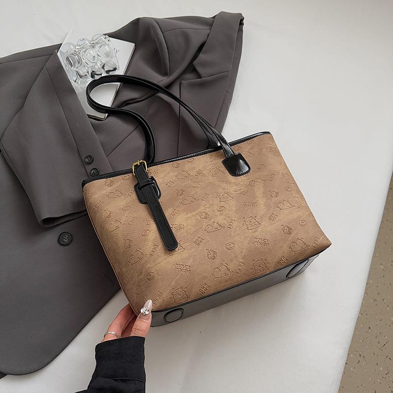 

High sense fashion versatile shoulder commuter bag women s spring and summer new student large-capacity tote bag