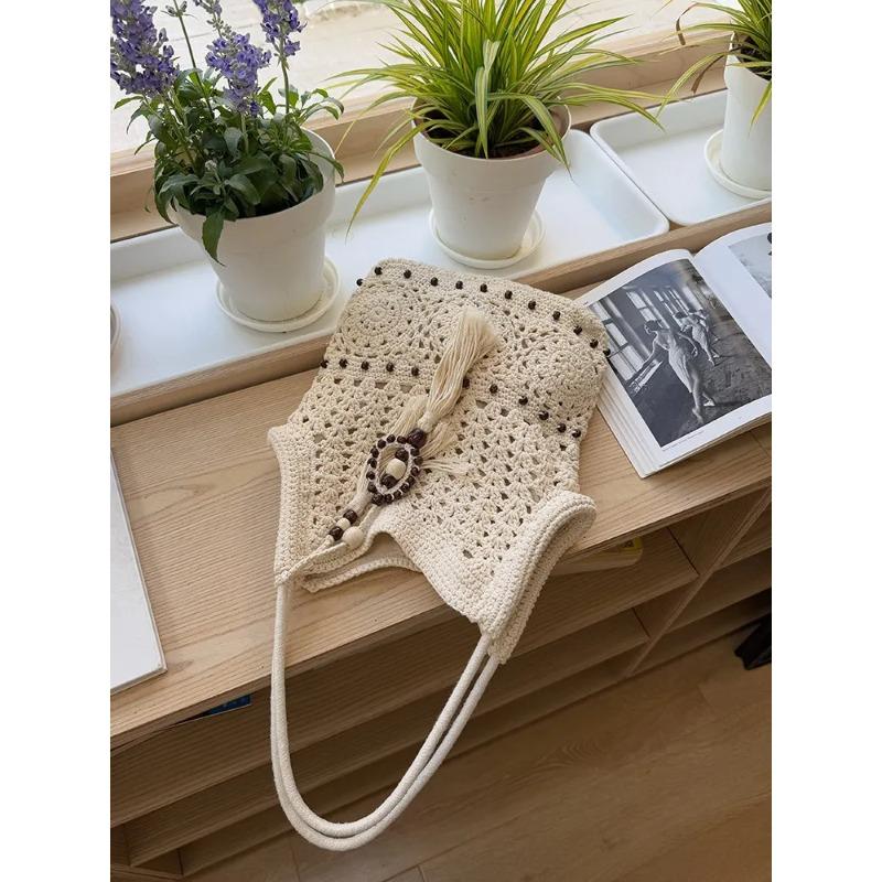 Bolsa de Ombro Tecida Estilo Pastoral Feminina com Franjas Vazadas Grande Capacidade para Férias na Praia Bolsas Tote Boêmia de Axila