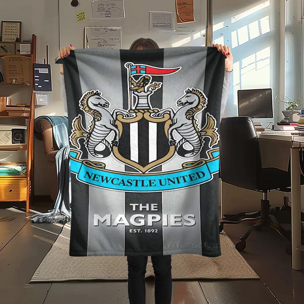 NUFC proter logo Print FlAannel Blanket, High quality Comfortable for All Seasons, Home Decor, Warmth and Comfort