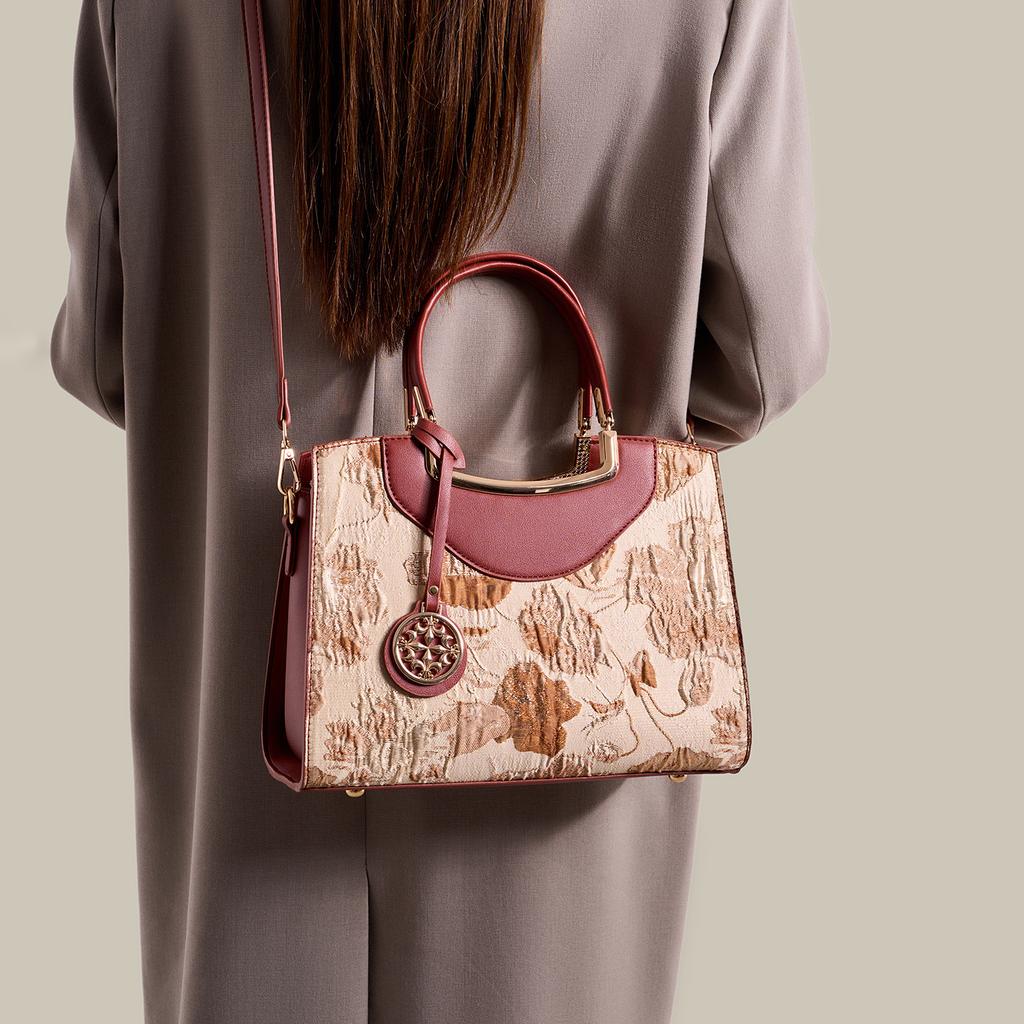 Spring And Summer Fashion Versatile Premium Texture Chain Handbag Messenger Bag Simple Mother'S Day Gift