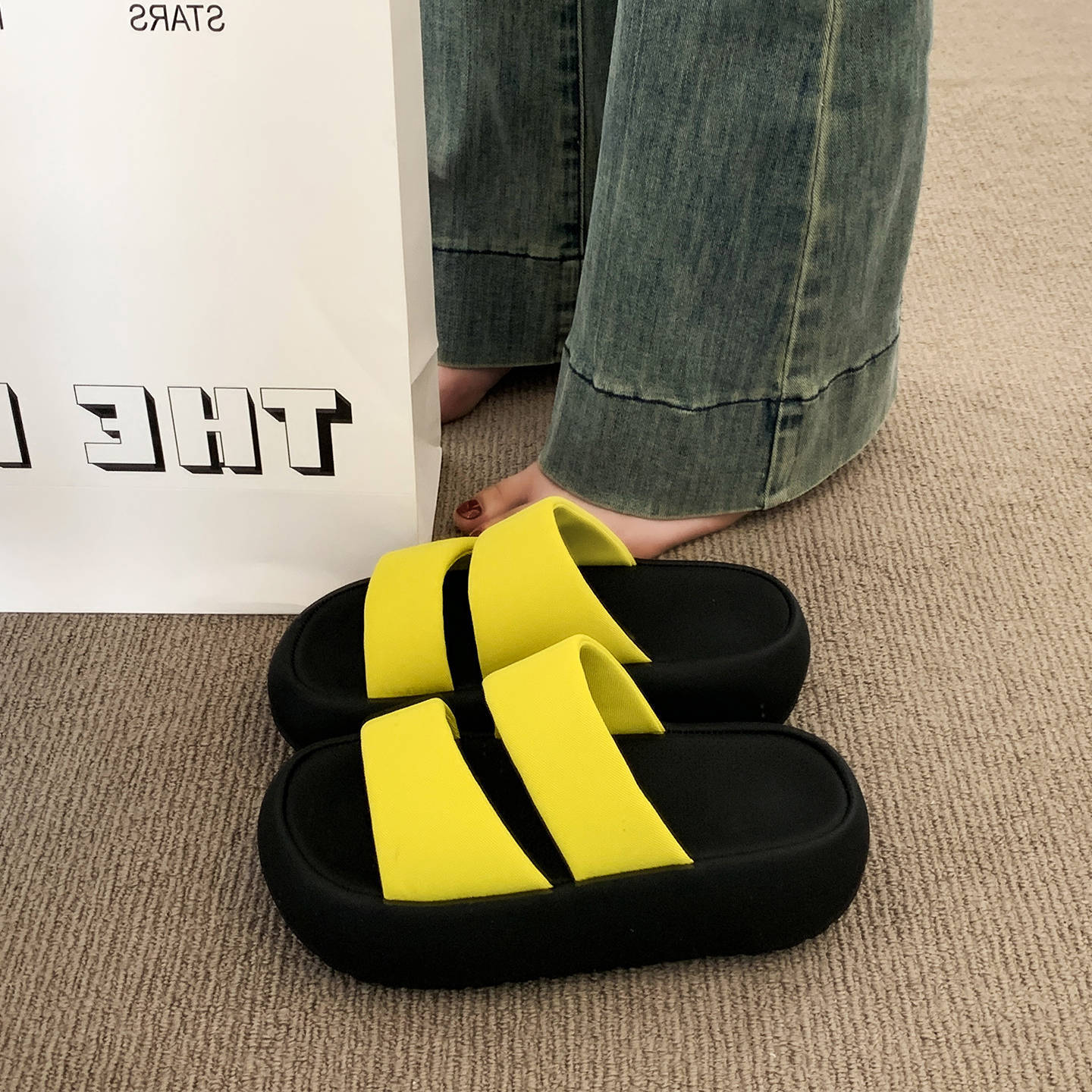 

Cool slippers women s summer wear fashionable new thick-soled heightening one-word drag with skirt high-end beach sandals 35 жовтий