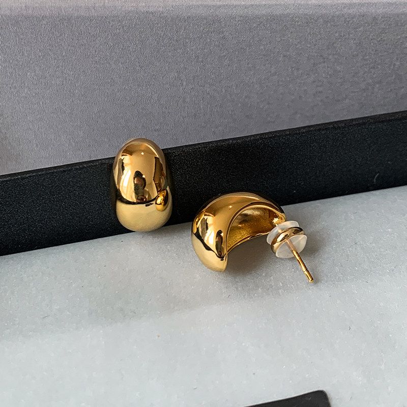 

Fashion Metal Silver Brushed Crescent Stud Earrings for Women Classy Light Luxury Minority Fancy Elegant Delicate Earrings Earrings [Glossy] Type a Gold