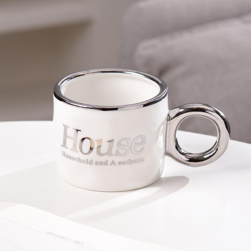 Tazza Elettroplaccata di Lusso Leggero Tazza in Ceramica Instagram Alta Bellezza Orso Violento Tazza d'Acqua Creativa Grande Capacità CASA Tazza da Caffè