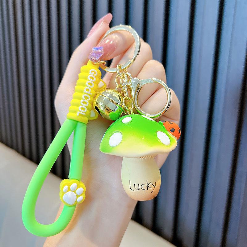 Creative Lucky Resin Mushroom Key Chain Lady Cute Car Bag Pendant Keyrings Accessories Gifts