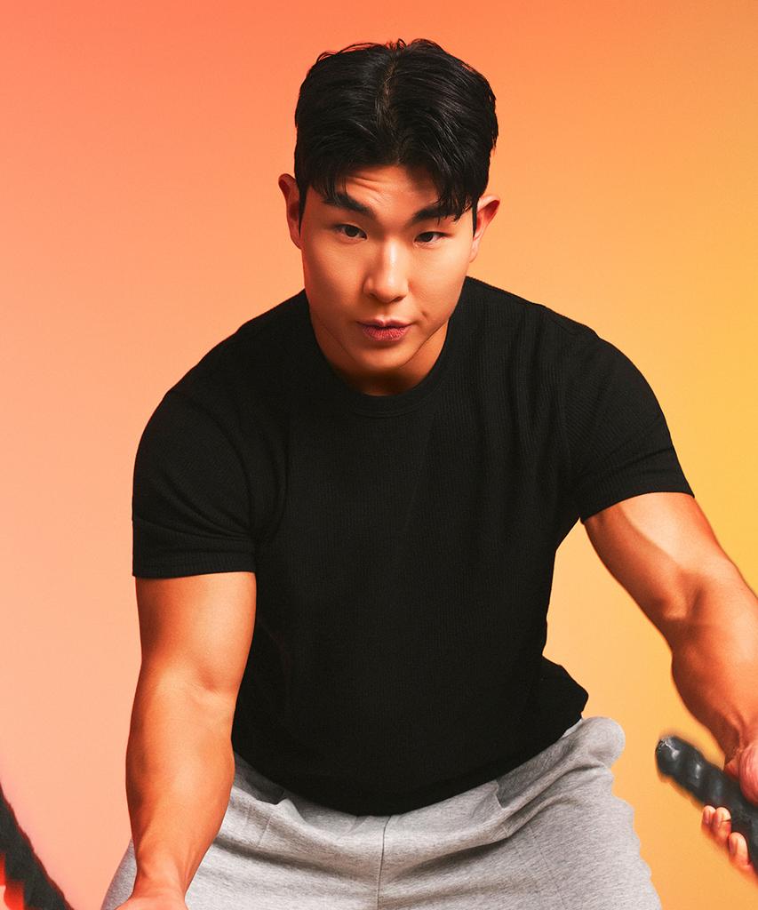 MUSINSA STANDARD SPORTS Waffle Muscle Fit Crop Short Sleeve (2 Colors)