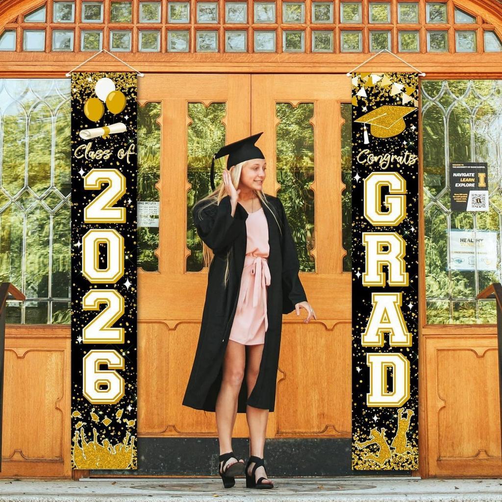 Graduation  Theme: Flag-wearing Graduates' Hats  Graduation Party Decorative Banners And Couplets