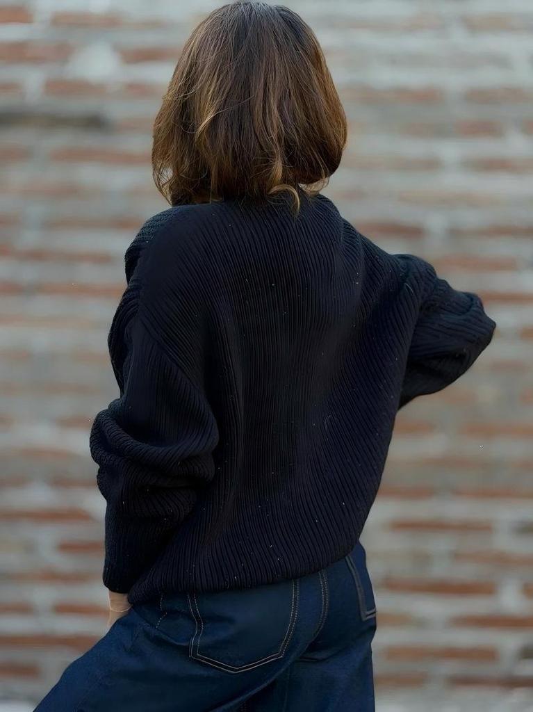European & American V-Neck Slimming Knit Cardigan - 2026 Autumn Women's Sweater Coat