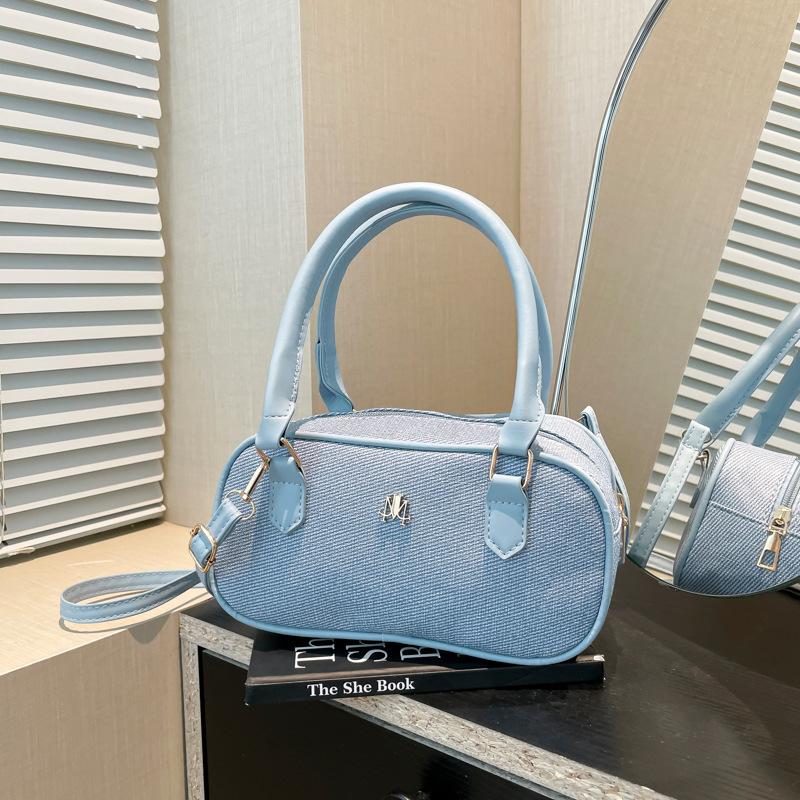 2025 spring new casual foreign style shoulder bag simple fashion pillow bag messenger bag trendy women's bag high sense