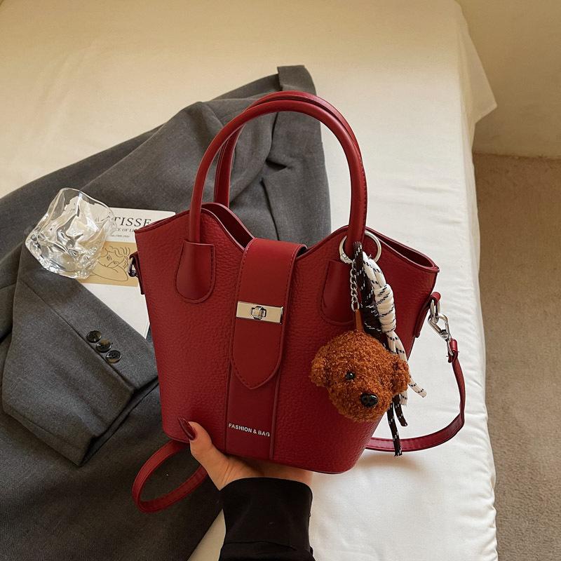 Premium Retro Handbag Bag Women's New Niche Design Versatile Shoulder Messenger Bag Bucket Bag