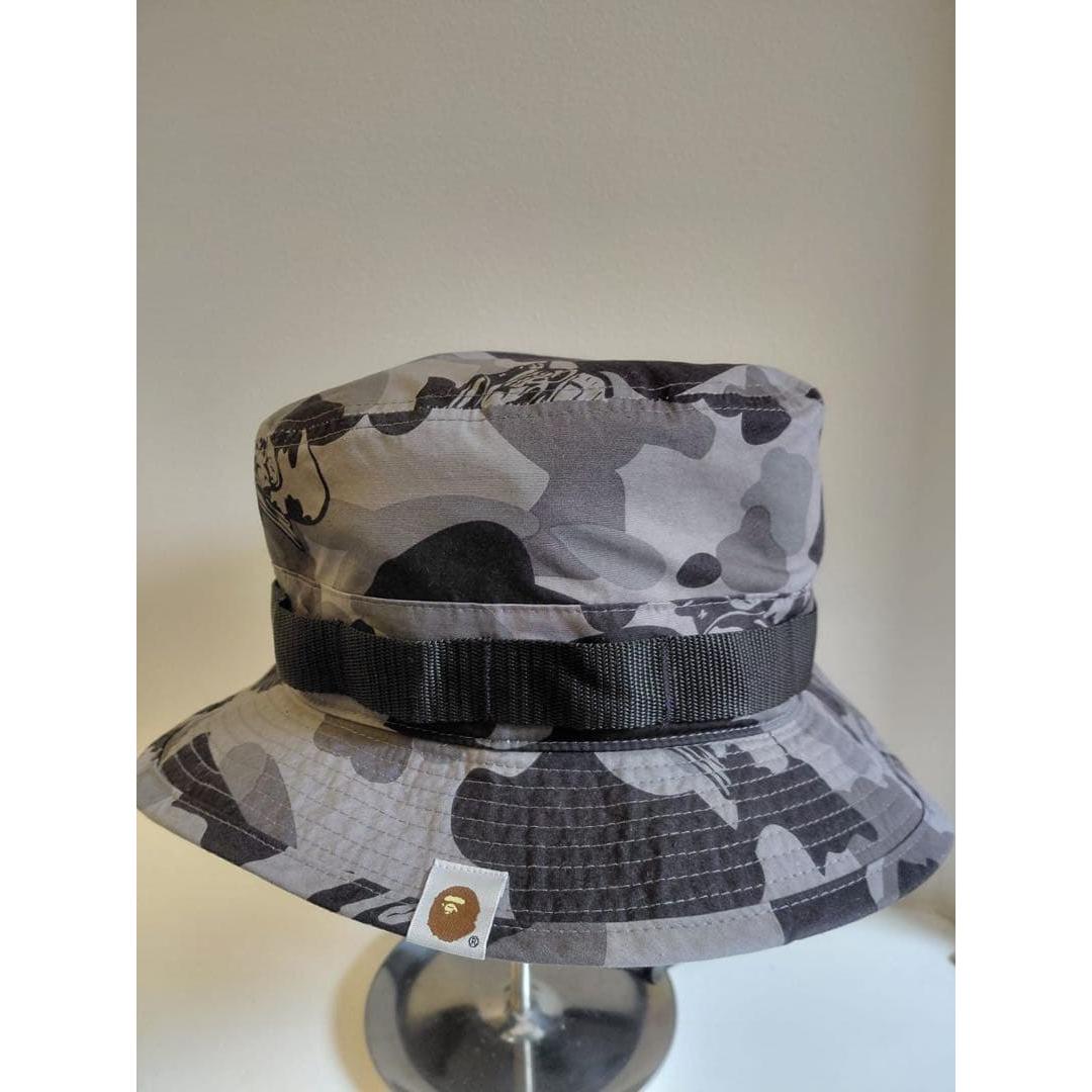 Used A BATHING APE camouflage safari hat