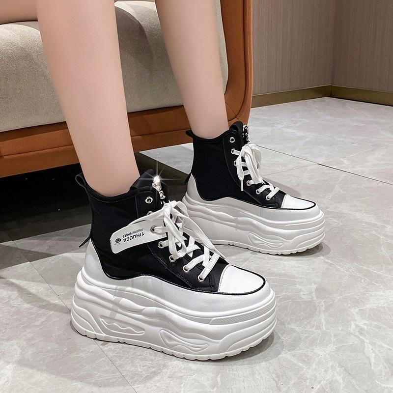 2025 New Classic Sneakers High Quality Versatile Women's Casual Shoes Thick Soled Height Boosting Outdoor Sports Running Shoes