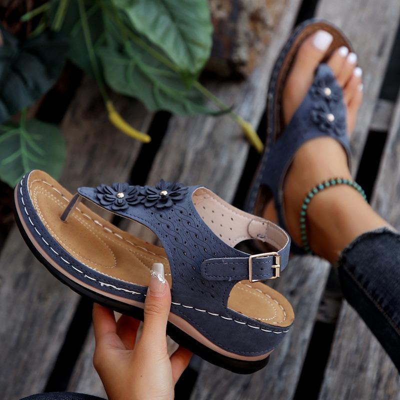 Wedge heel pinch foot flower sandals women's new large size summer herringbone beach sandals