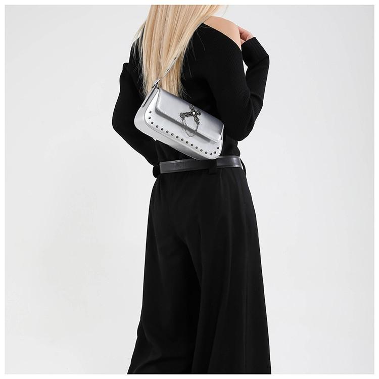 Bag women's bag new personalized cross skull decorative chain rivet shoulder mobile phone bag