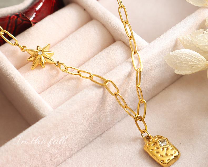 European Winter Zircon Hexagram Pendant Necklace In 18K Gold-Plated Titanium Steel