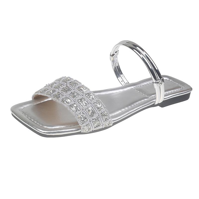 New solid color rhinestone with fashionable outer wear beach casual slippers