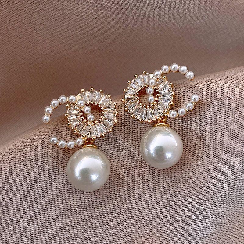 

French Minority Unique Micro Inlaid Pearls Earrings for Women 2025 New Arrival Best Selling Accessible Luxury Fancy Stud Earrings Graceful Earrings Double C Pearl Drop Earrings