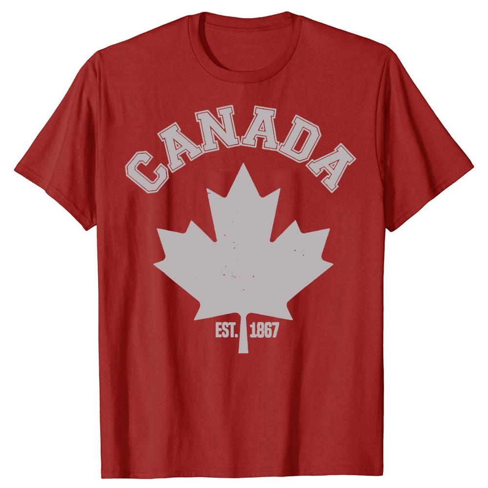 Lustiges Kanada EST 1867 Ahornblatt Flagge Liebe Grafik T-Shirt Herren Damen Hip Hop Übergroßes T-Shirt 100% Baumwolle Komfort T-Shirts
