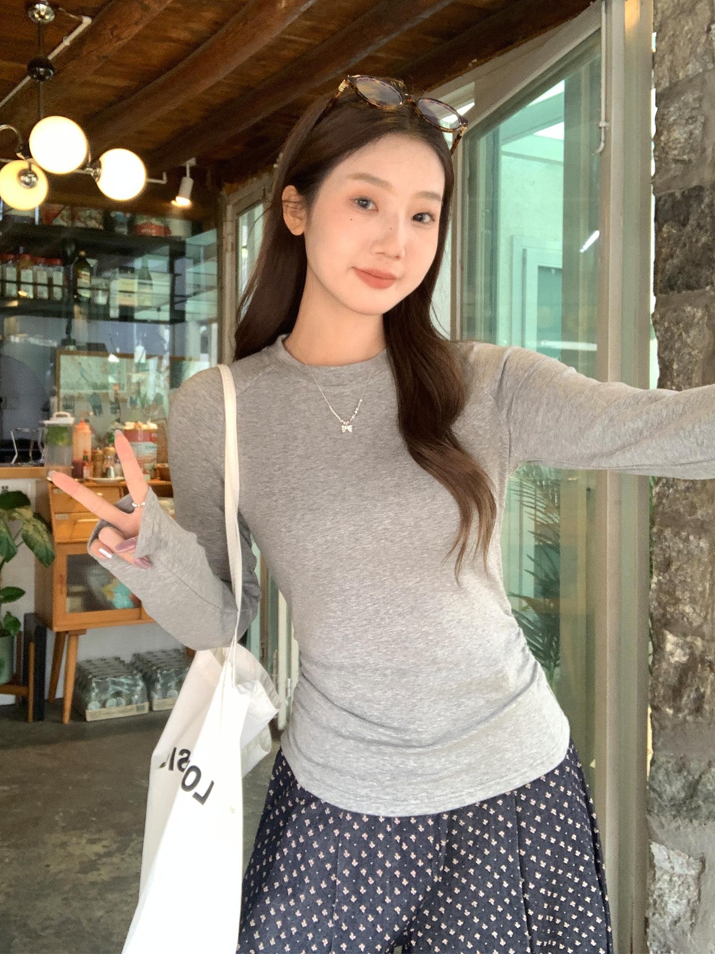 

Spice girl sexy gray back hollow long-sleeved T-shirt women s early autumn new design pleated beautiful top S серый