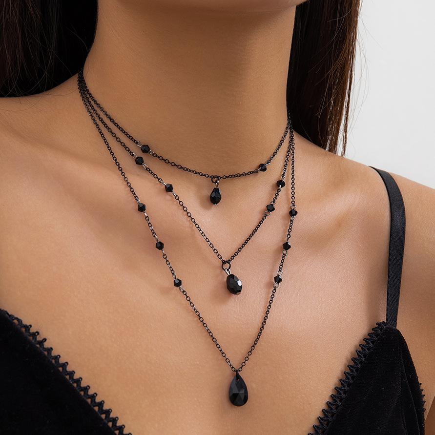 Vintage Gothic Black Crystal Pendant Necklace, Hip Hop Trend Metal Chain Stacked Necklace.