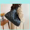 Stylish 2023 Winter Commuter Tote Bag For Women Chic And Trendy Quilted Handbag