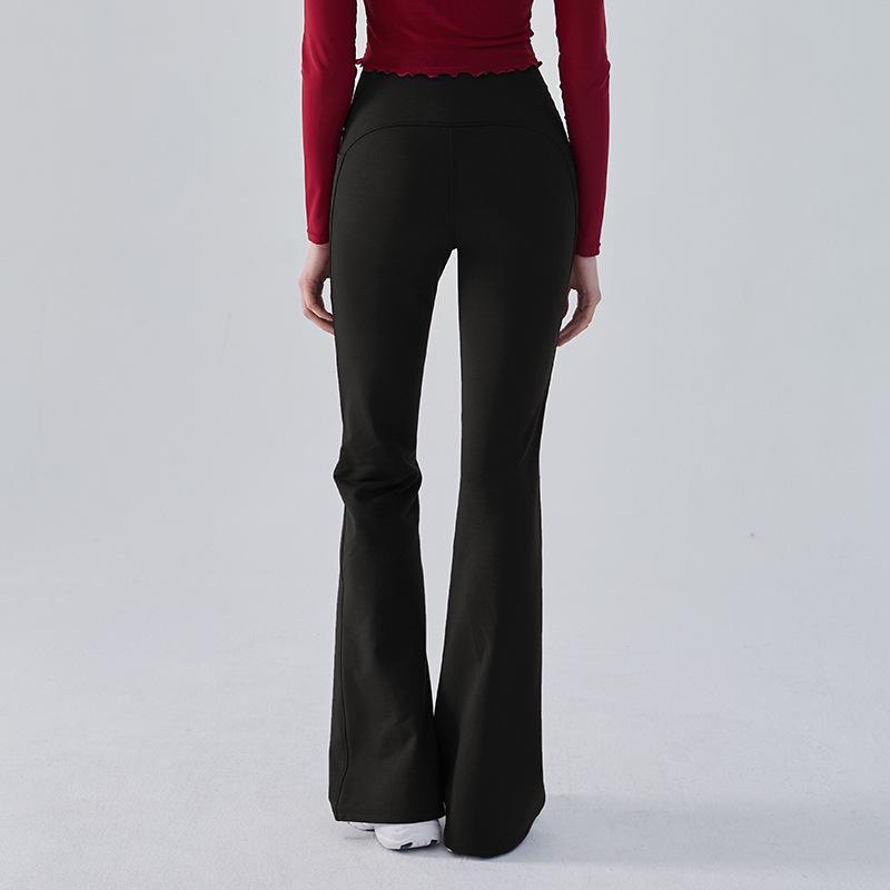 

Брюки для йоги микро-клеш с высокой талией, с эффектом «персика» и контролем живота Small чёрный