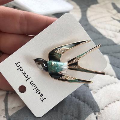 Klassische Legierung Emaille Schwalbe Brosche Pins Metall Schal Pins Weihnachtsgeschenk Bankett Hochzeiten Accessoires