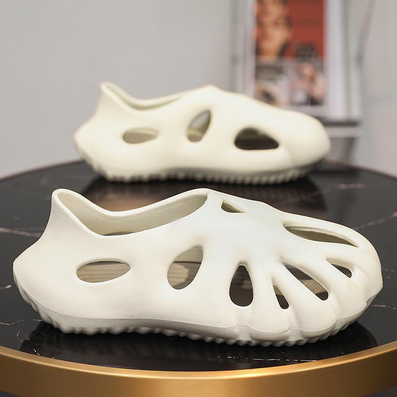 Men'S Shoes Hole Shoes Bag Head Foot Sandals Beach Shoes Casual Stepping On Shit Sandals Men