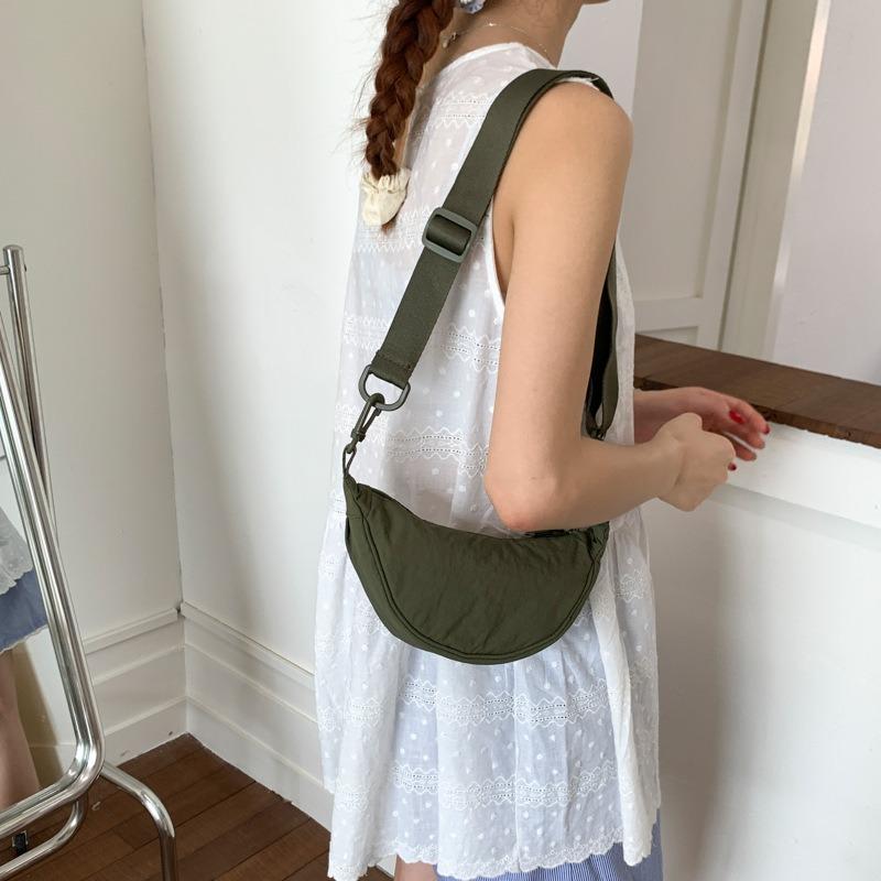 Nylon Cloth Simple Dumpling Bag Women's Summer New Trend Leisure Sports Shoulder Messenger Bag