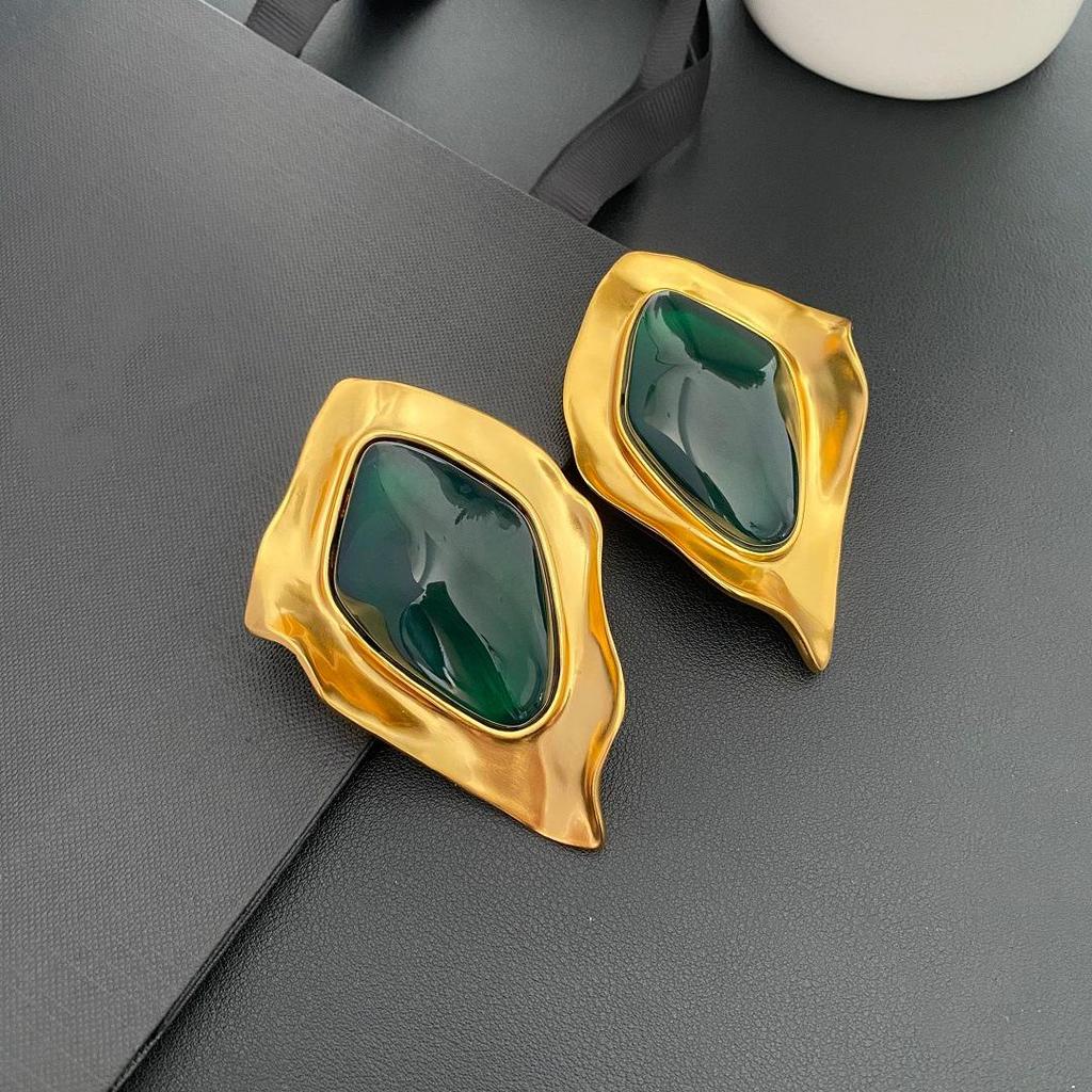 Vintage European & American Geometric Clip-On Earrings - Autumn/Winter Mature Style, Non-Pierced, Retro Irregular Design for Women