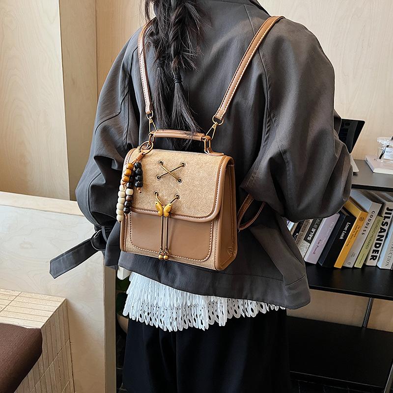 Backpack Women's Fashion Niche Design Portable Korean Version Casual School Bag Street Trend Student Lightweight Travel Backpack