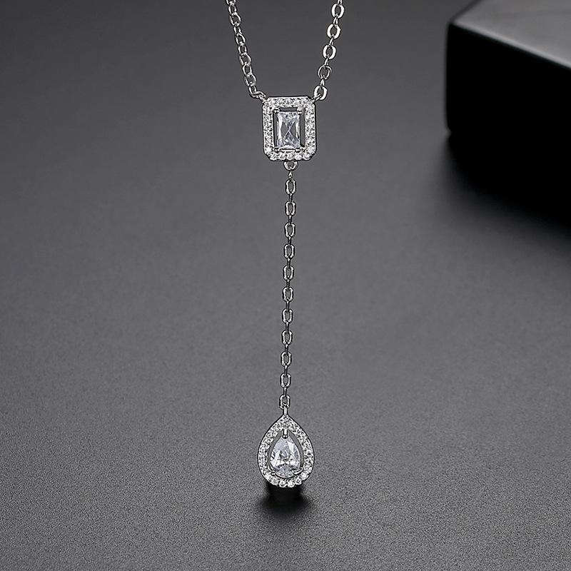 Luxury Ladies Elegant Droplet Pendant Necklace Fashion Girl Shining Rectangle Cubic Zircon Charm Chain Necklaces Wedding Jewelry 40cm&Luxury серебряный
