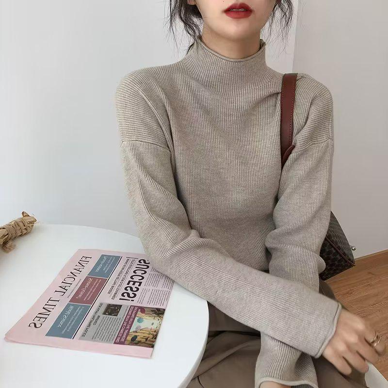 2024 Autumn/Winter Women's Korean-Style Loose Half-High Neck Knitwear, Hong Kong-Style