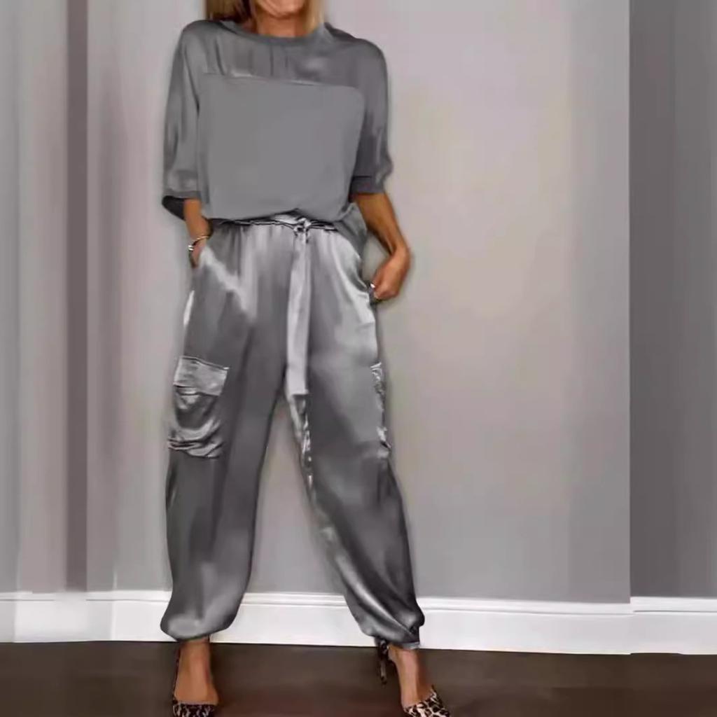 Fashionable Women's Smooth Satin Half Sleeved Upper Suit Two-piece Set