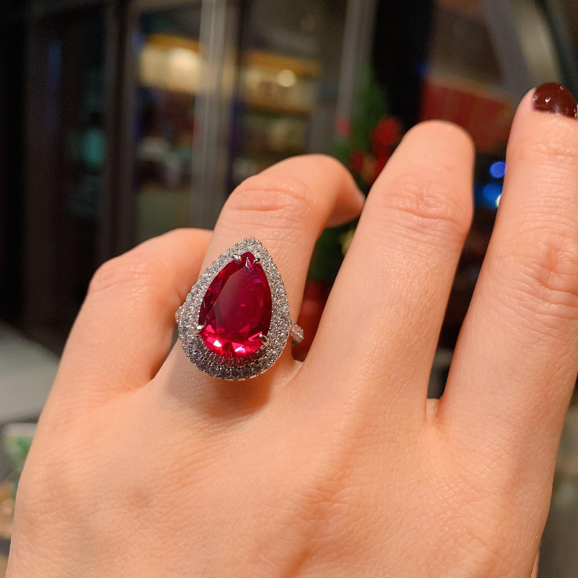 

Ювелирное кольцо женское имитация красного корунда сверкающий полный бриллиант кулон кольцо набор opening adjustable