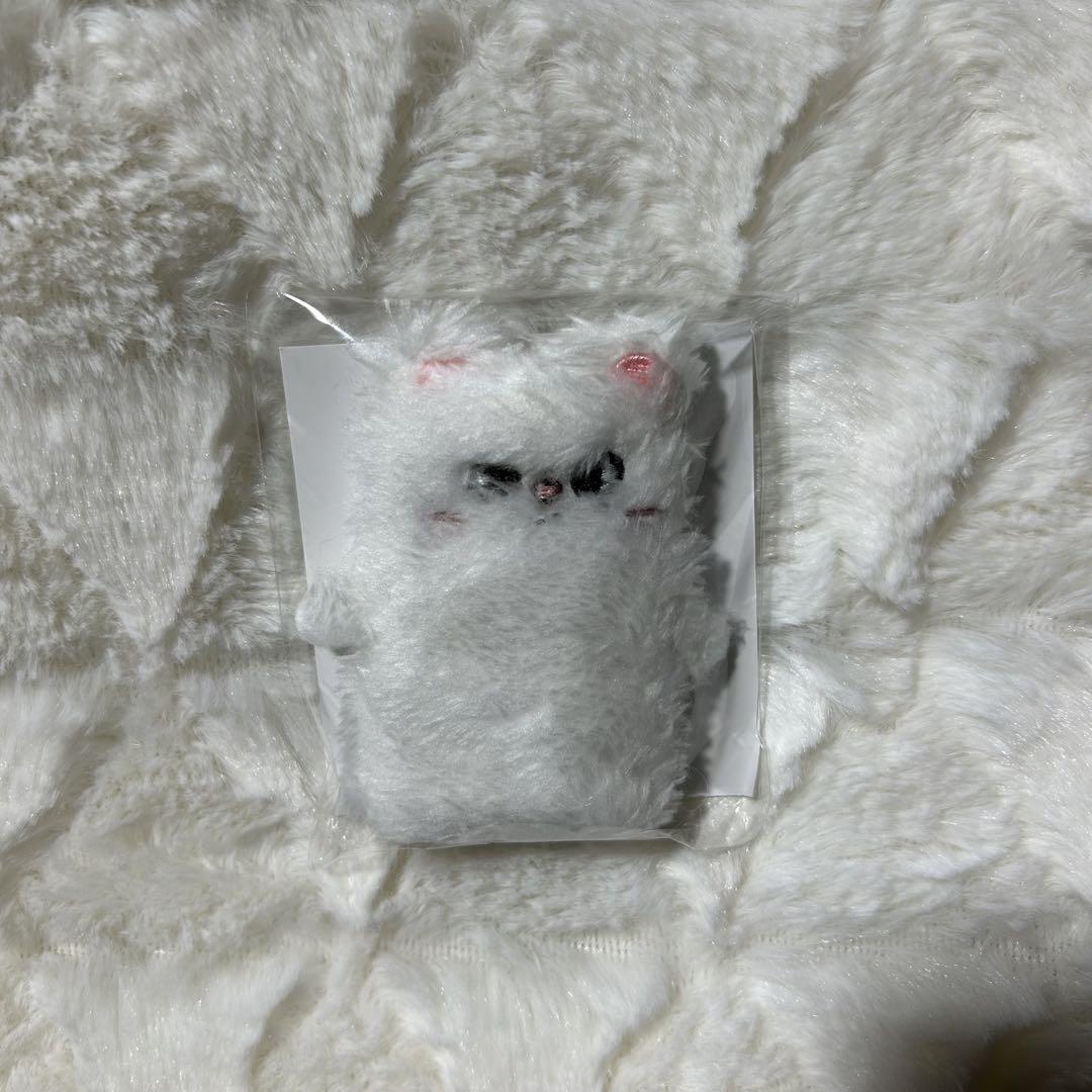 

[Б/У] Брелок-пальчиковая кукла Джинирет