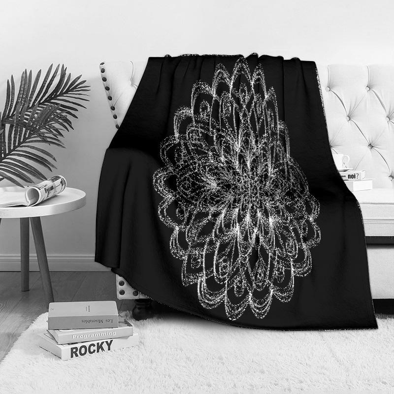 White Mandala Blanket Bohemian Throw Blanket Geometric Pattern Decorative Soft Fleece Throw for Sofa Bed Living Room Bedroom