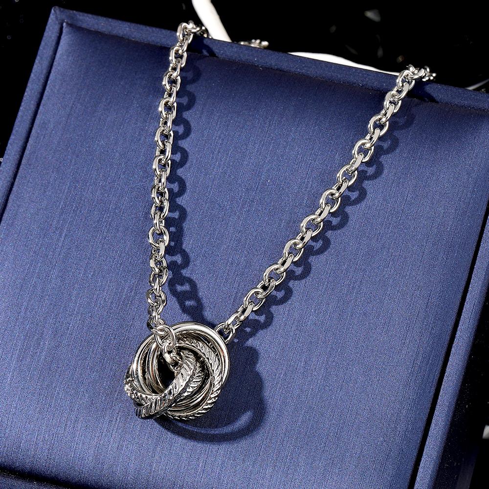 Woman Noble Multi-Layered Ursus Ring Necklace Elegant Necklace Fashion Silver Charm Orb Pendant Engraved Hollow Out Chain Dinner Dress Accessories