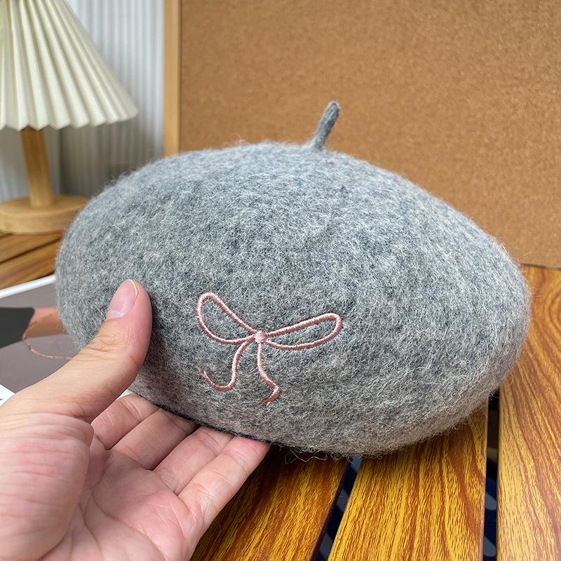 Autumn and Winter Cute Bow Embroidered Woolen Beret Simple and Versatile Japanese Style Sweet Style Painter Hat